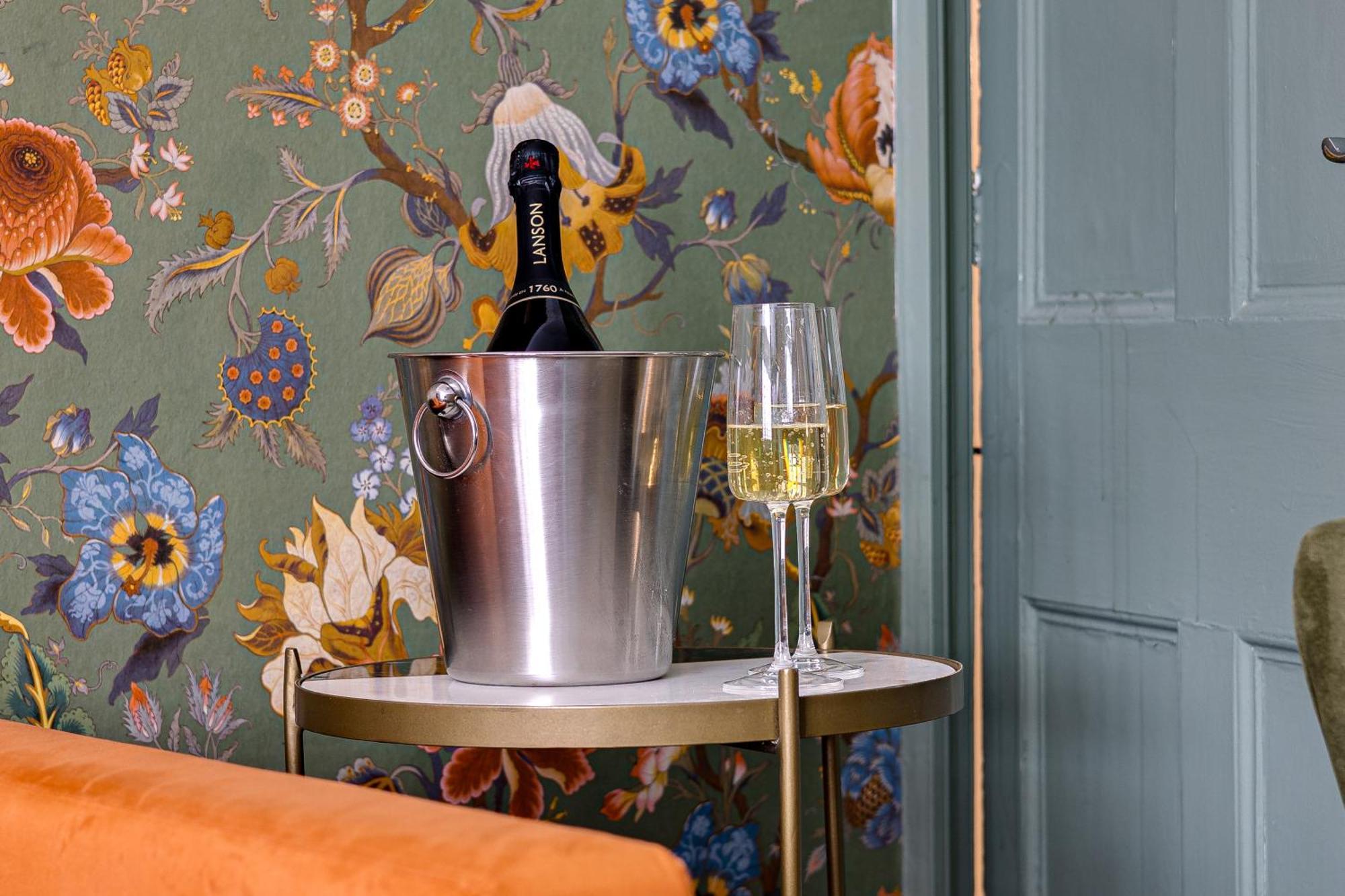 Insta-Worthy Loft On Historic Chester Rows, Sleeps 4 & Free Parking Kültér fotó