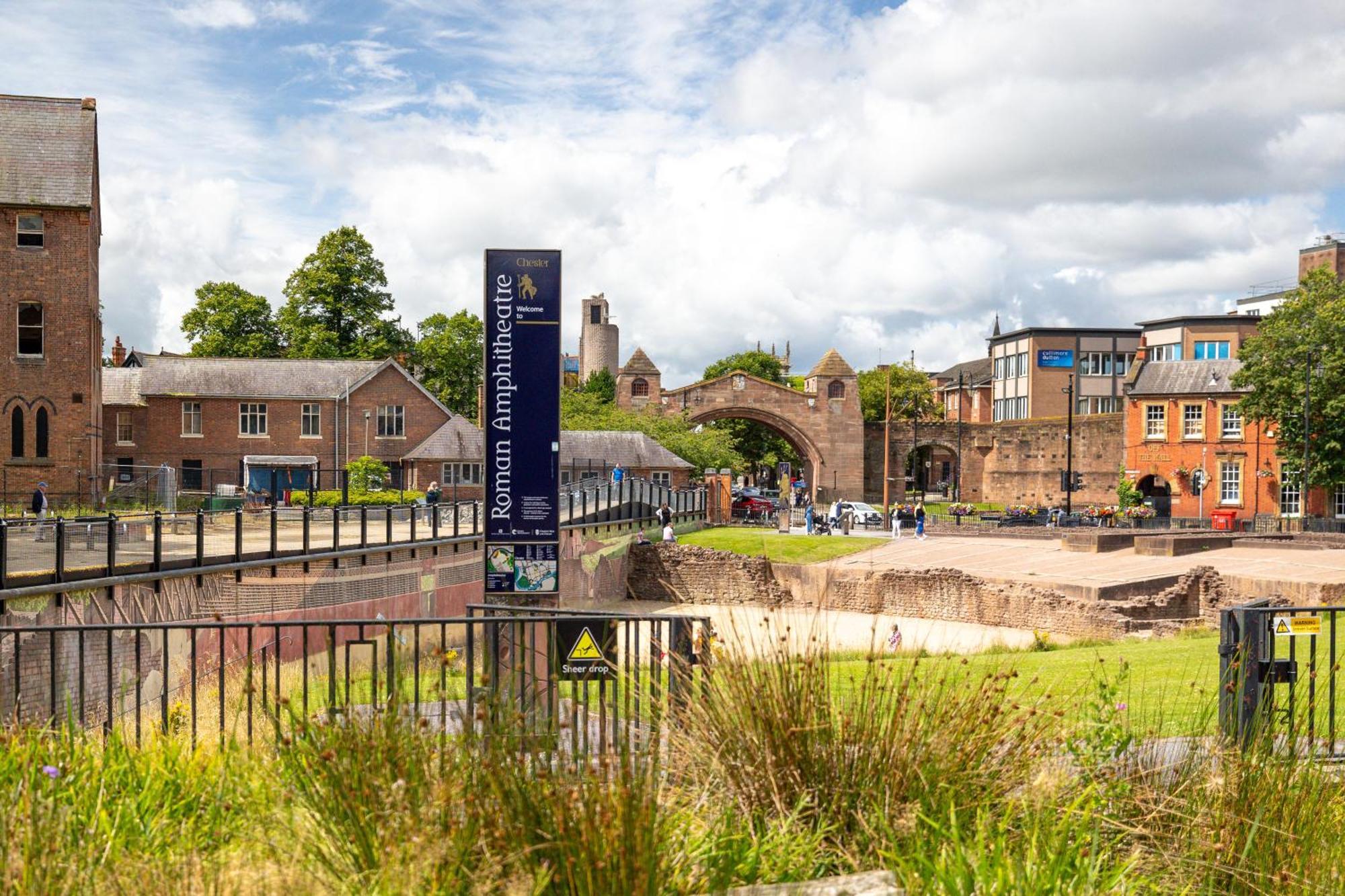 Insta-Worthy Loft On Historic Chester Rows, Sleeps 4 & Free Parking Kültér fotó
