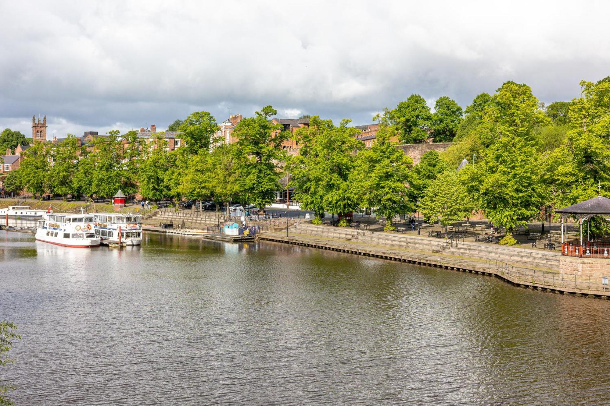 Insta-Worthy Loft On Historic Chester Rows, Sleeps 4 & Free Parking Kültér fotó